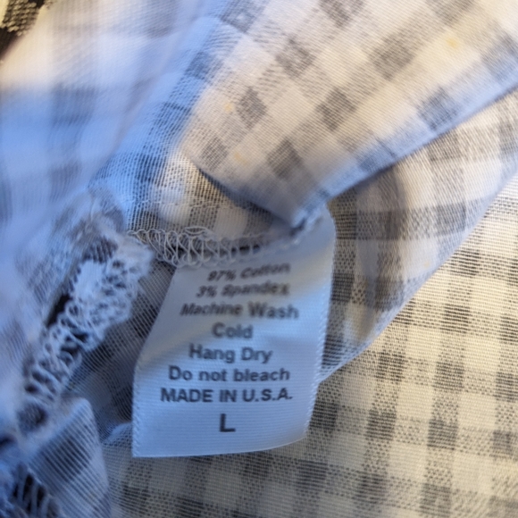 Pin-up style button up. Black & White. Size L. Pinup Couture. - Picture 3 of 7